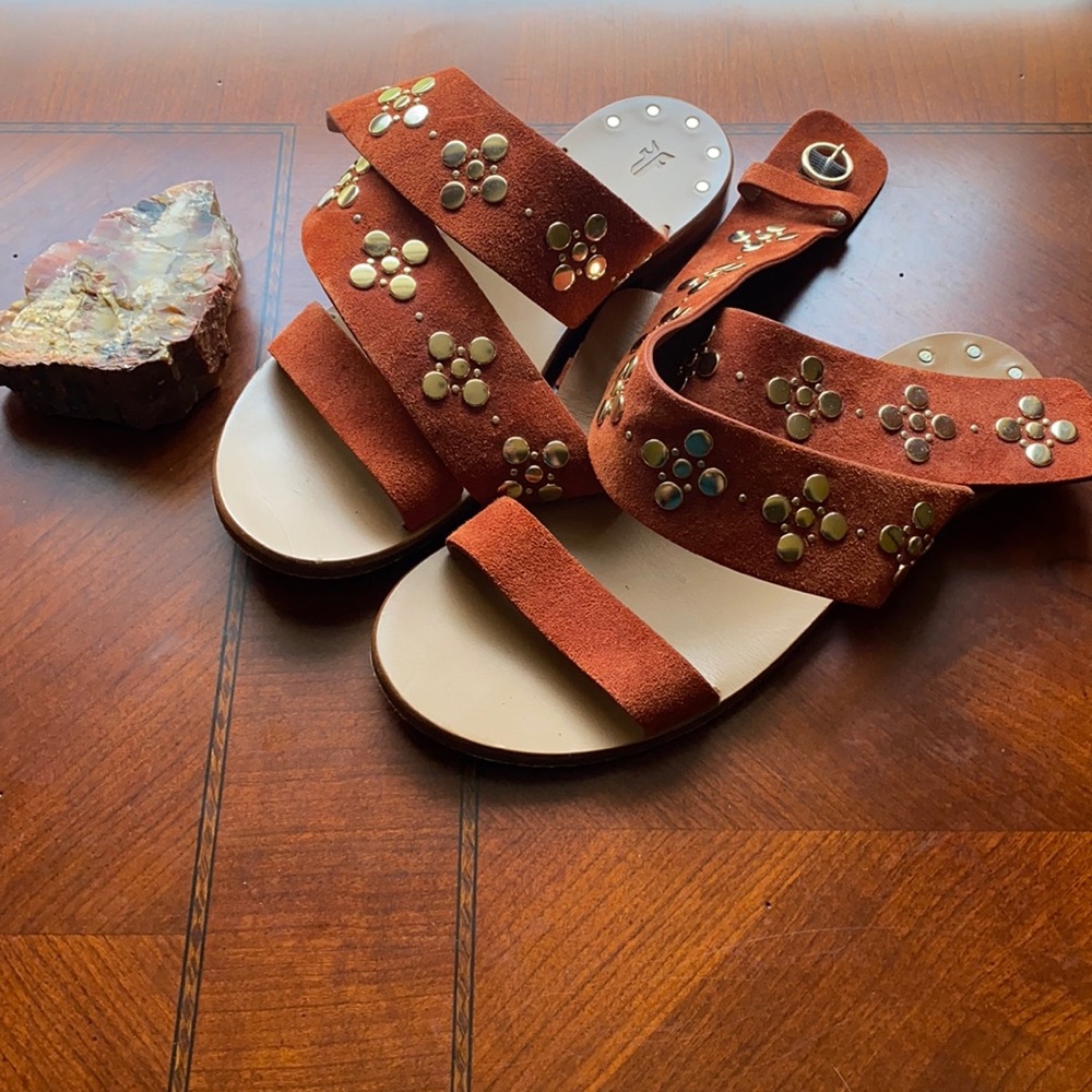Brown Frye Sandals for Summer ☀️☀️☀️☀️
